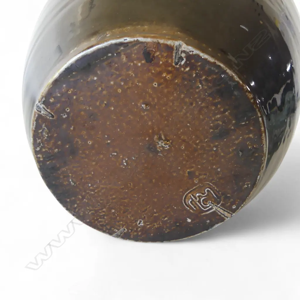 A Len Castle stoneware vase, Image 1++